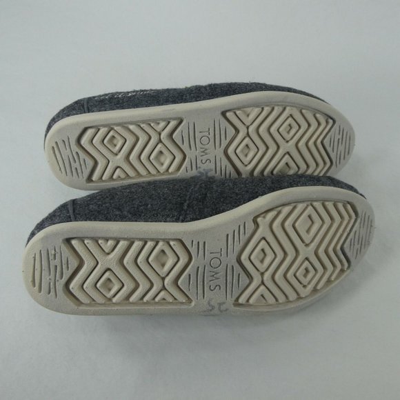 Toms Womens Size 5 Alpargata Gray 2 Tone Felt Let it Snow Embroidery Fuzzy Shoe - Picture 8 of 8